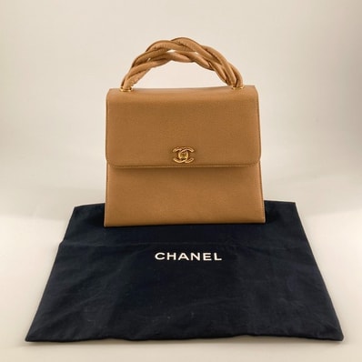 CHANEL(シャネル) キャビアスキン ツイスト ストラップ付 ショルダーバッグ ベージュ