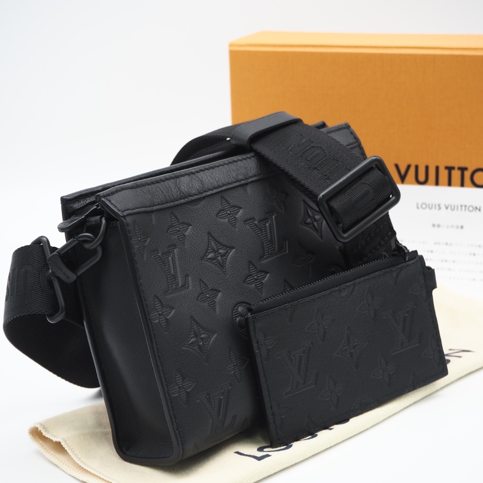 美品 LOUIS VUITTON ルイ・ヴィトン モノグラム シャドウ ガストン ウエアラブル ウォレット M81115 ショルダーバッグ ブラック レザー メンズ