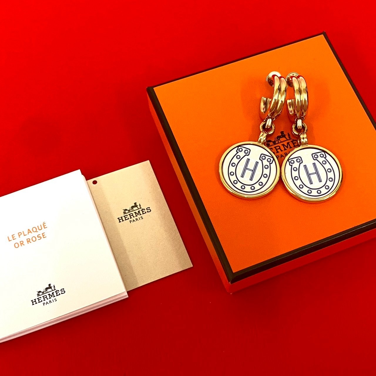 HERMES エルメス 砂漠の扉 メタル ゴールデンローズ ピアス ホワイト
 92979