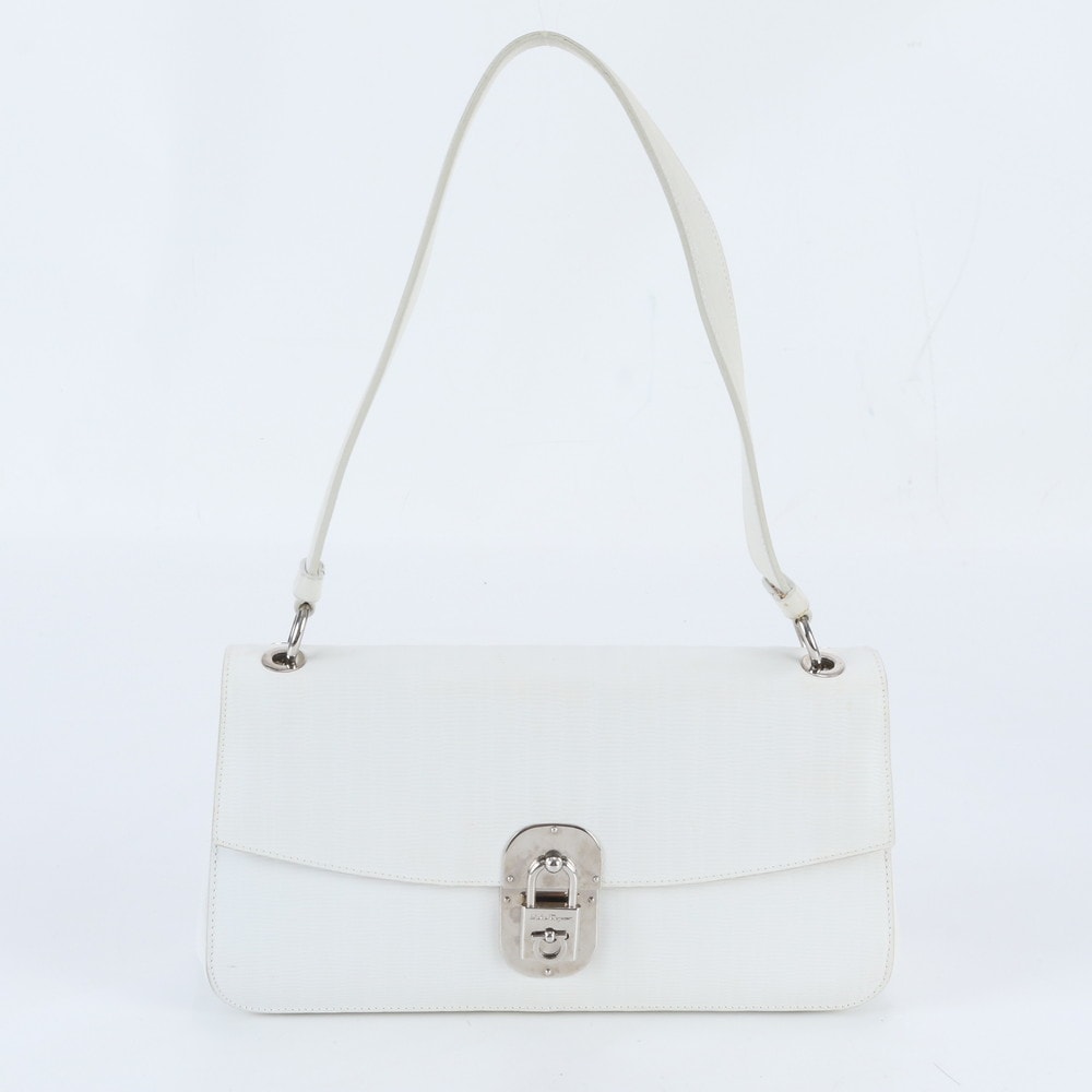 ■美品 サルヴァトーレフェラガモ ショルダーバッグ レザー