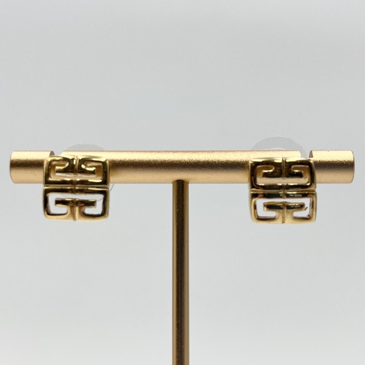 GIVENCHY(ジバンシィ)4Gロゴ ヴィンテージ ピアス スタッドピアス ゴールドカラー スクエア レディース【中古】