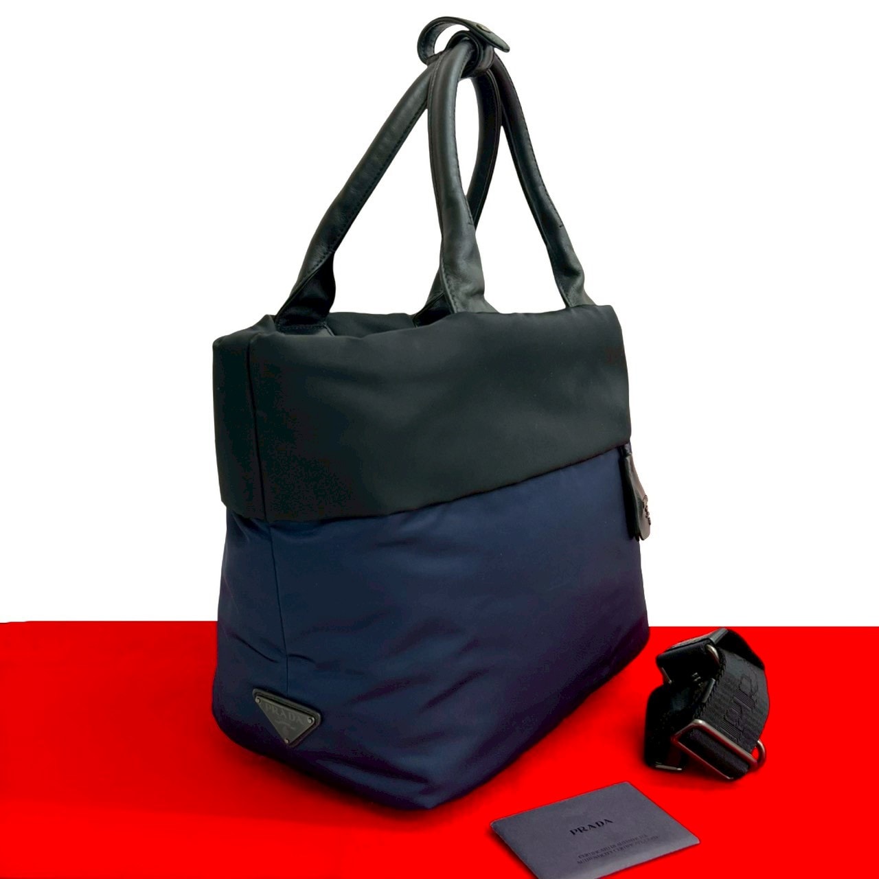 PRADA プラダ 三角ロゴ 金具 ナイロン レザー ショルダーバッグ ブラック
 24-10