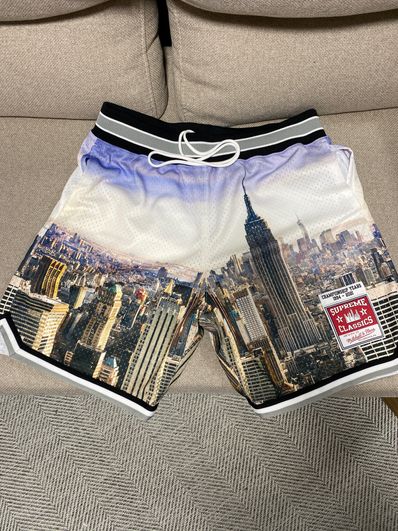 Supreme / Mitchell & Ness® Basketball Short "Multi"