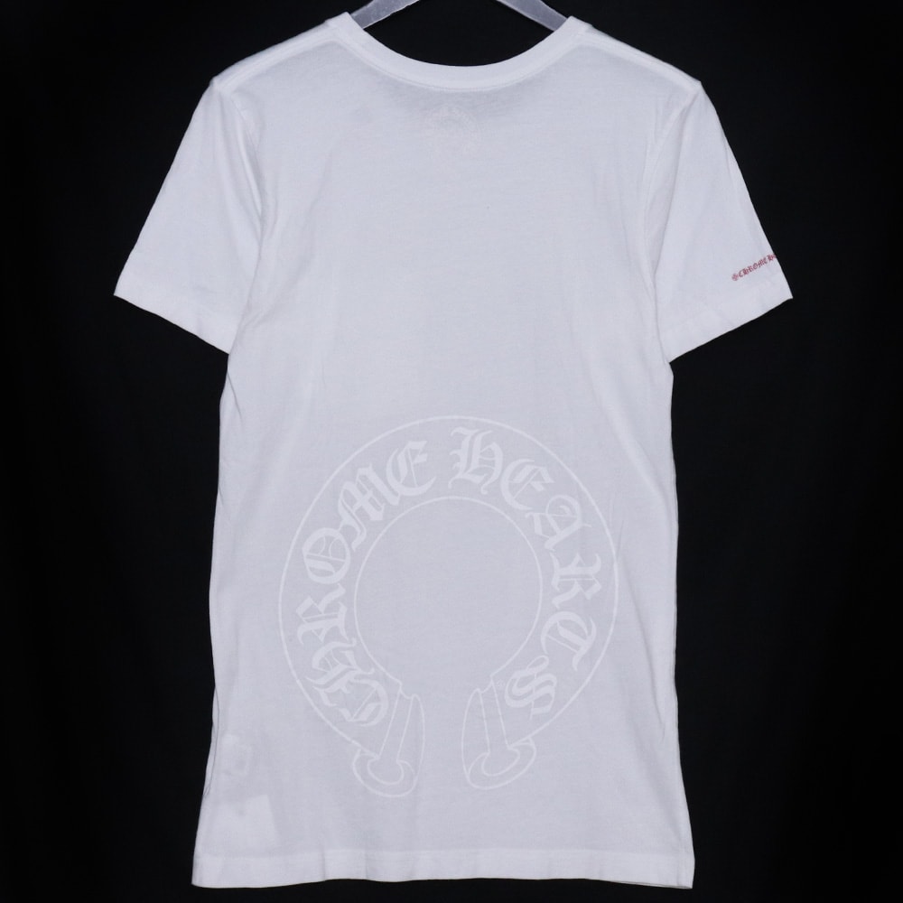 CHROME HEARTS ホースシュー スクロールラベルポケットTシャツ