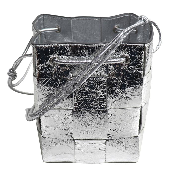 BOTTEGAVENETA ボッテガヴェネタ マキシイントレチャート カセット スモール ショルダーバッグ シルバー 752719 V2WG2 8101 レディース【中古】【美品】