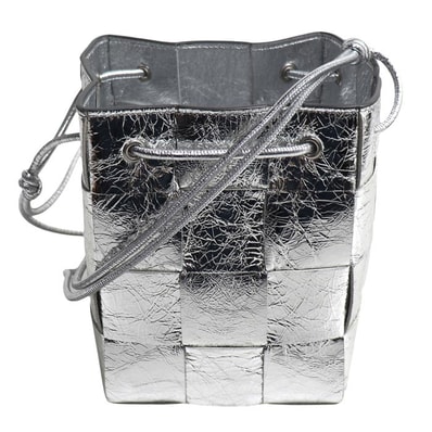 BOTTEGAVENETA ボッテガヴェネタ マキシイントレチャート カセット スモール ショルダーバッグ シルバー 752719 V2WG2 8101 レディース【中古】【美品】