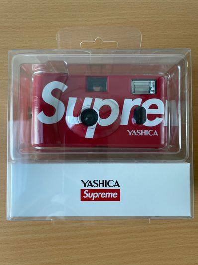 Supreme / Yashica MF-1 Camera Supreme / Yashica MF-1 Camera