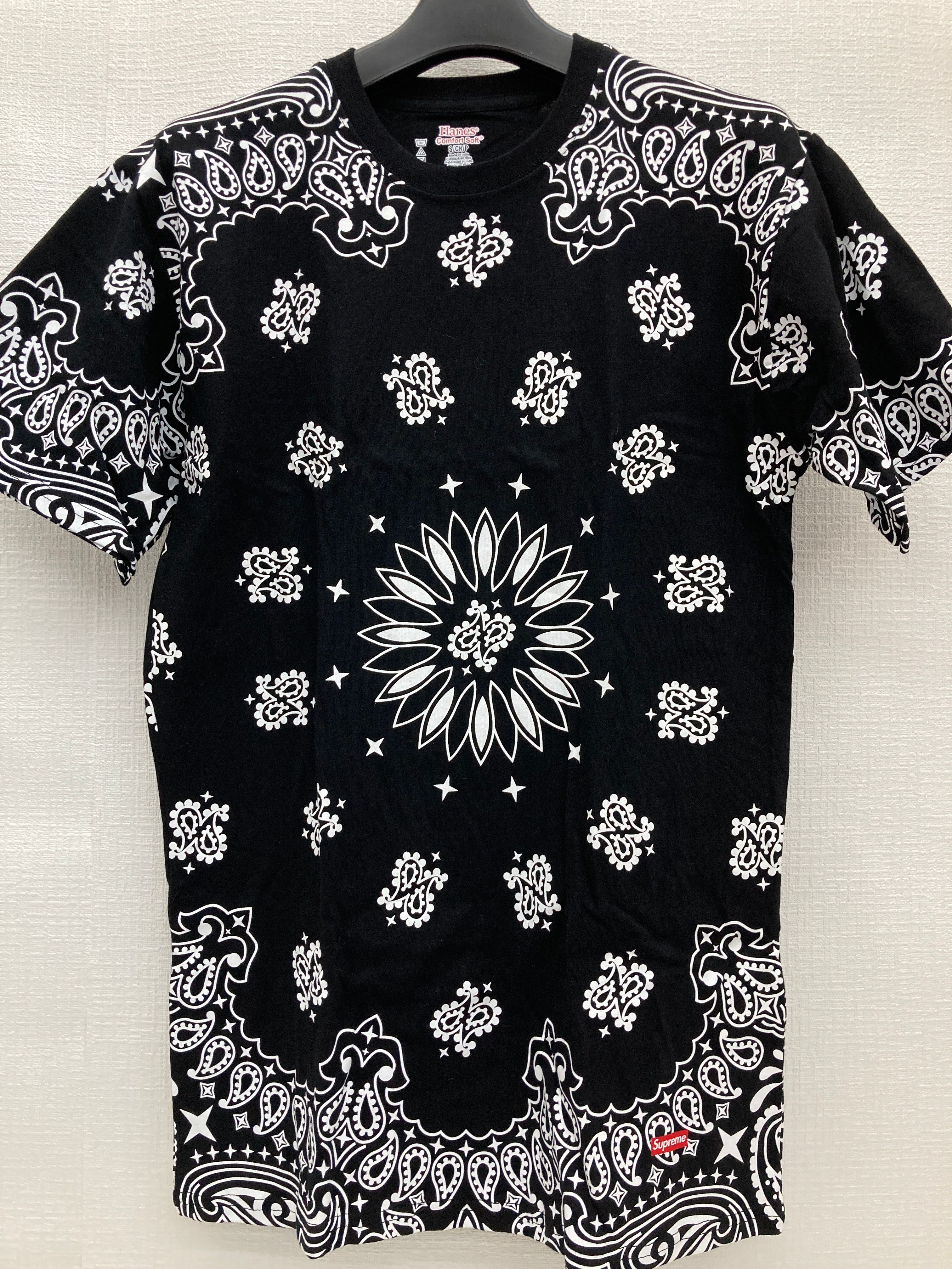 Supreme x Hanes Bandana Tagless Tees (2 Pack) "Black"