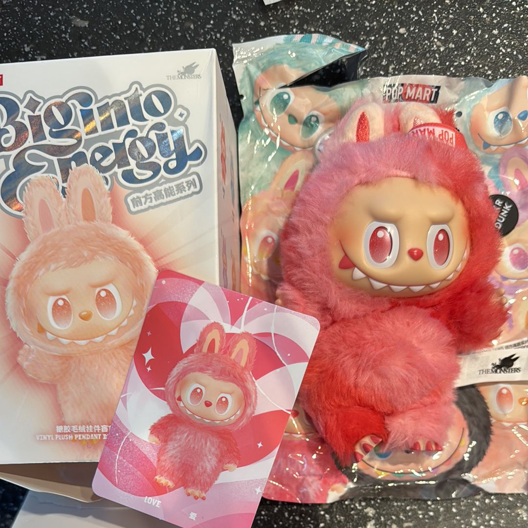 POP MART THE MONSTERS (LABUBU) Big into Energy Series Plush Pendant LOVE