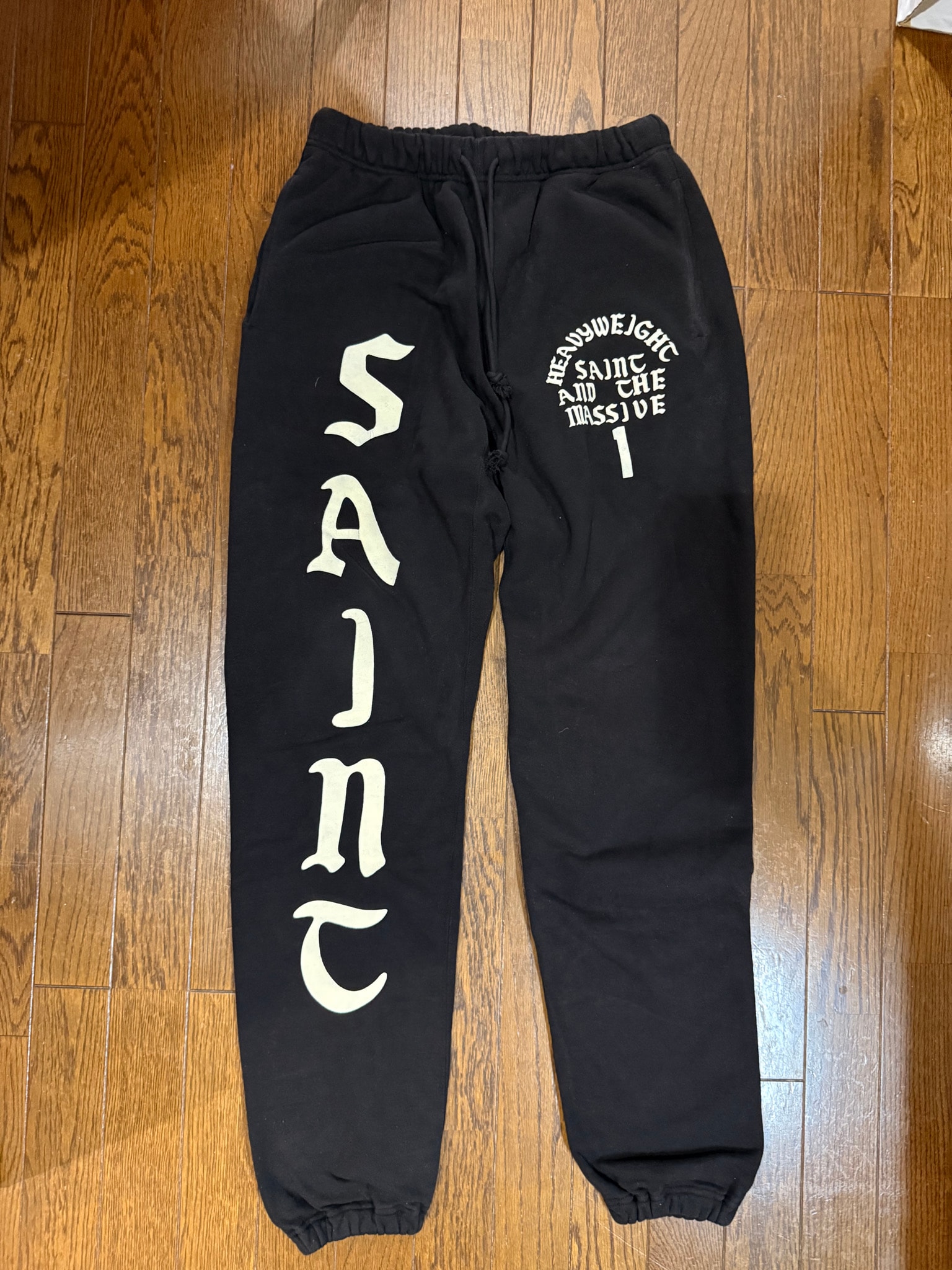 SAINT Mxxxxxx Swt Pnt_It'S Saint "Black" SM-YS1-0000-049