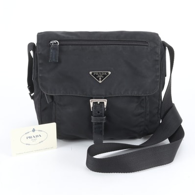 プラダ テスート ナイロントライアングルロゴ BT8994