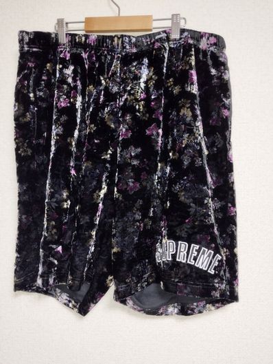 Supreme Floral Velour Short "Black"