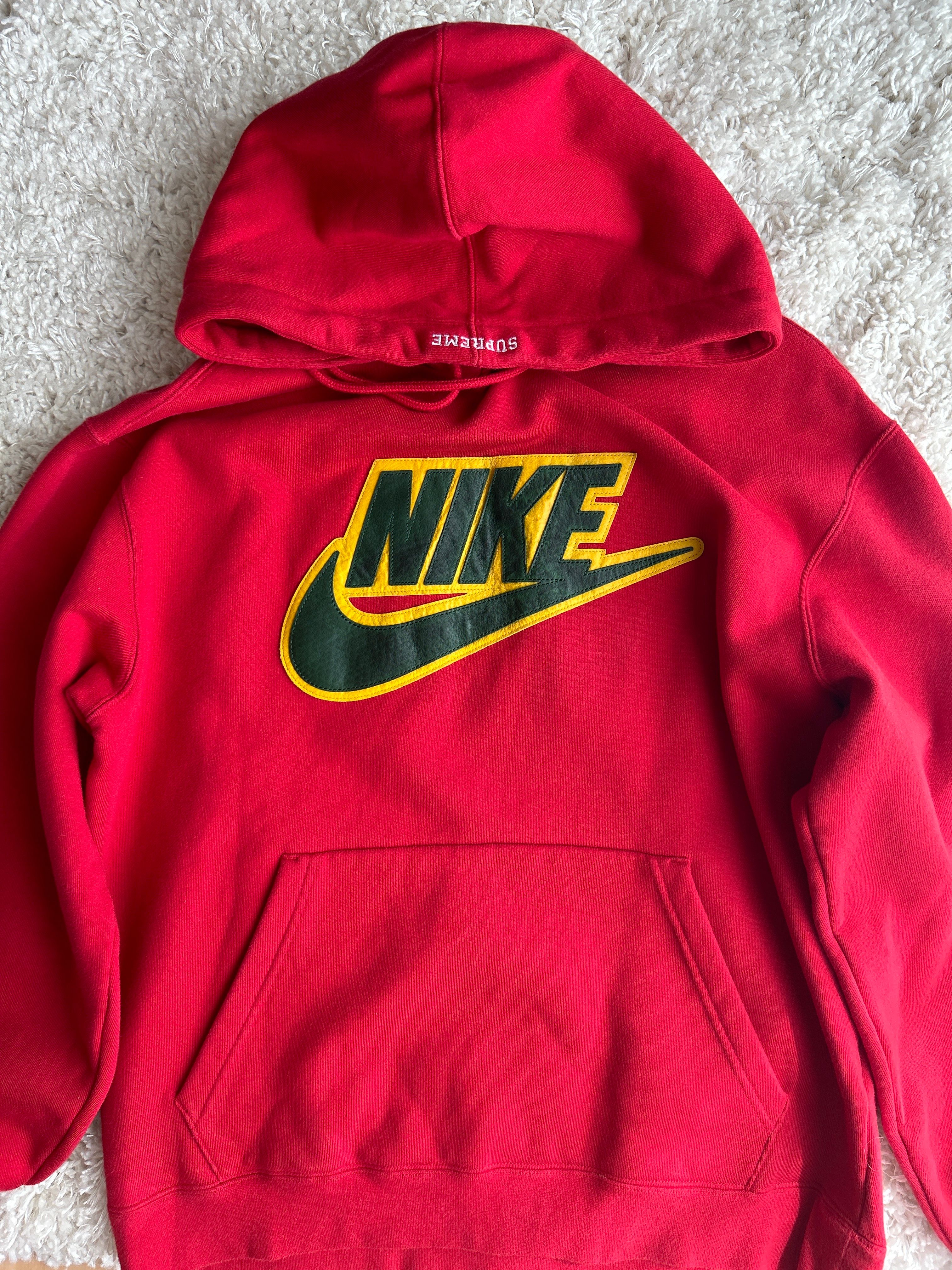 Supreme / Nike® Leather Appliqué Hooded Sweatshirt "Red"