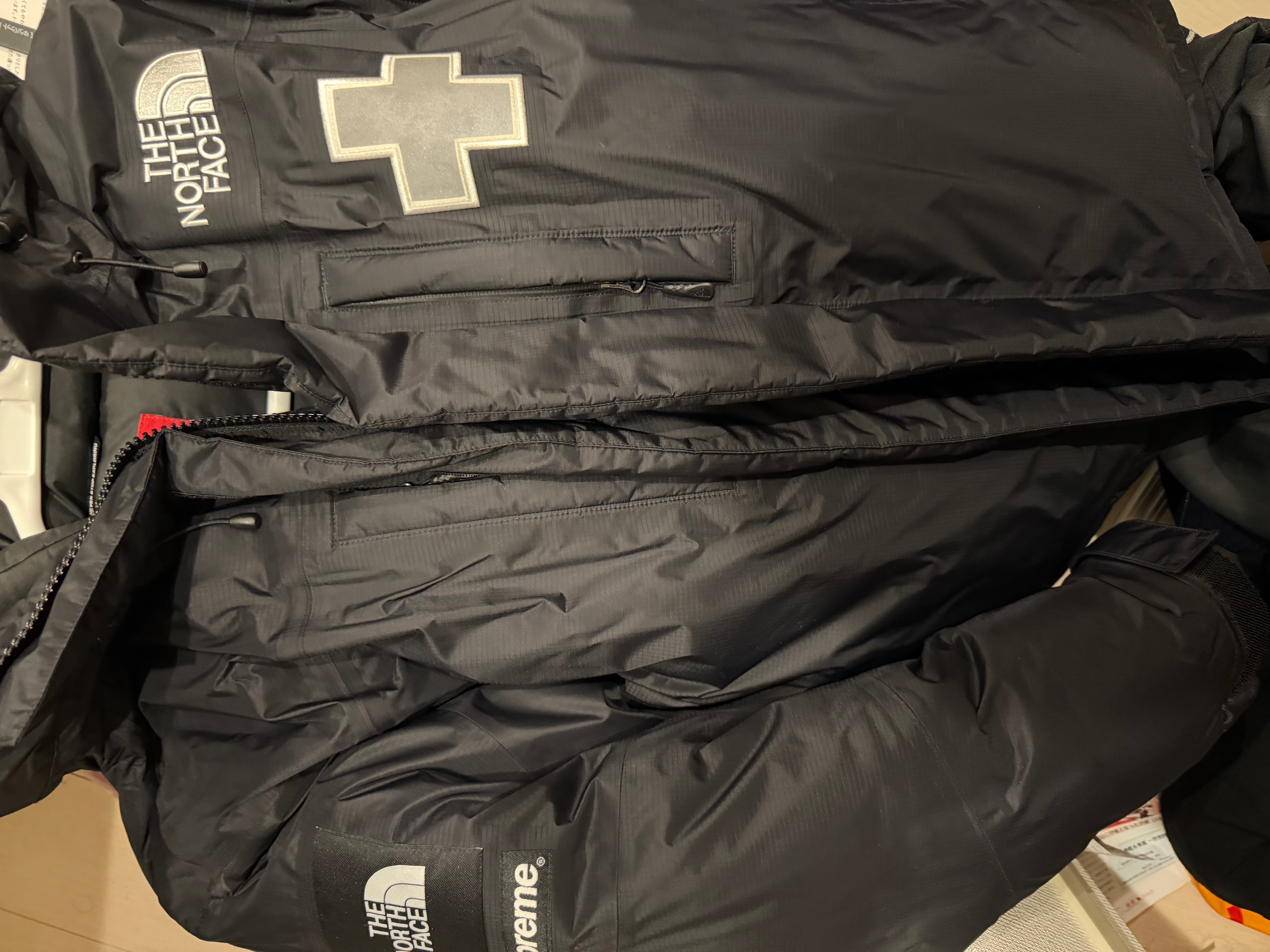 シュプリーム ザノース フェイス サミット シリーズ レスキュー バルトロ ジャケット "ブラック"