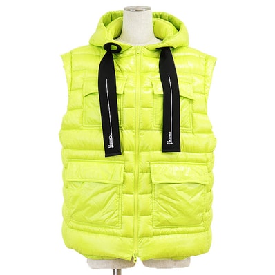SALE【美品】Herno ヘルノ ダウンベスト フーディー ロゴ メタルプレート ジップアップ ナイロン100% ネオンカラー 蛍光色 ノースリーブ ジャケット アウター レディース サイズ 38 ネオンイエロー 蛍光黄 ルーマニア製