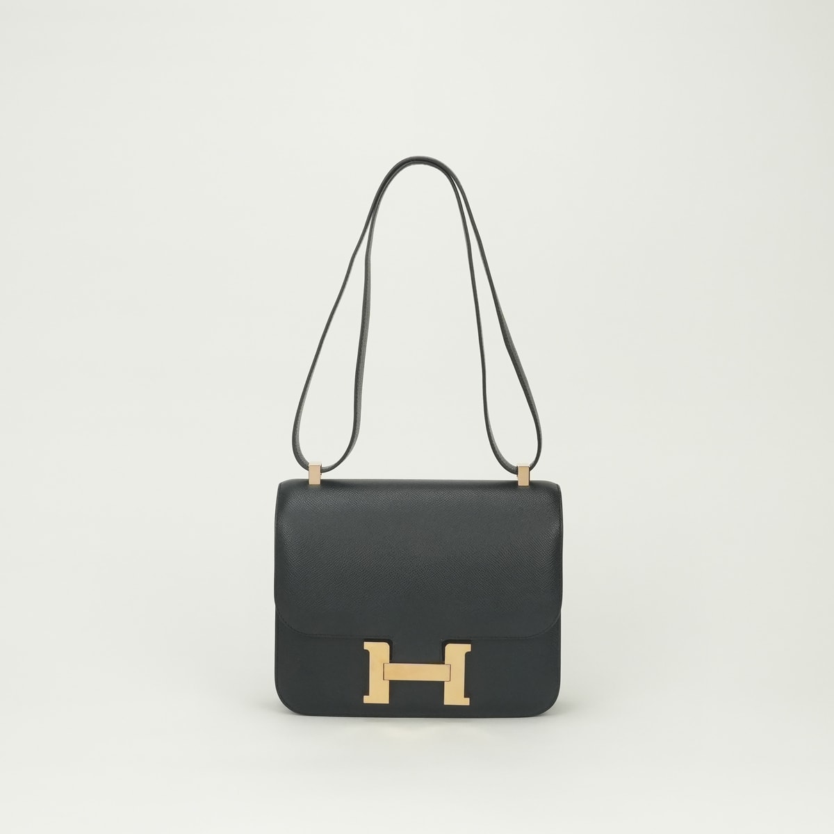 エルメス HERMES コンスタンス3 24 コンスタンス 3 24 バッグ ショルダーバッグ エプソン ノワール Noir ブラック Black 黒 ゴールド金具 ヴォーエプソン Hバックル