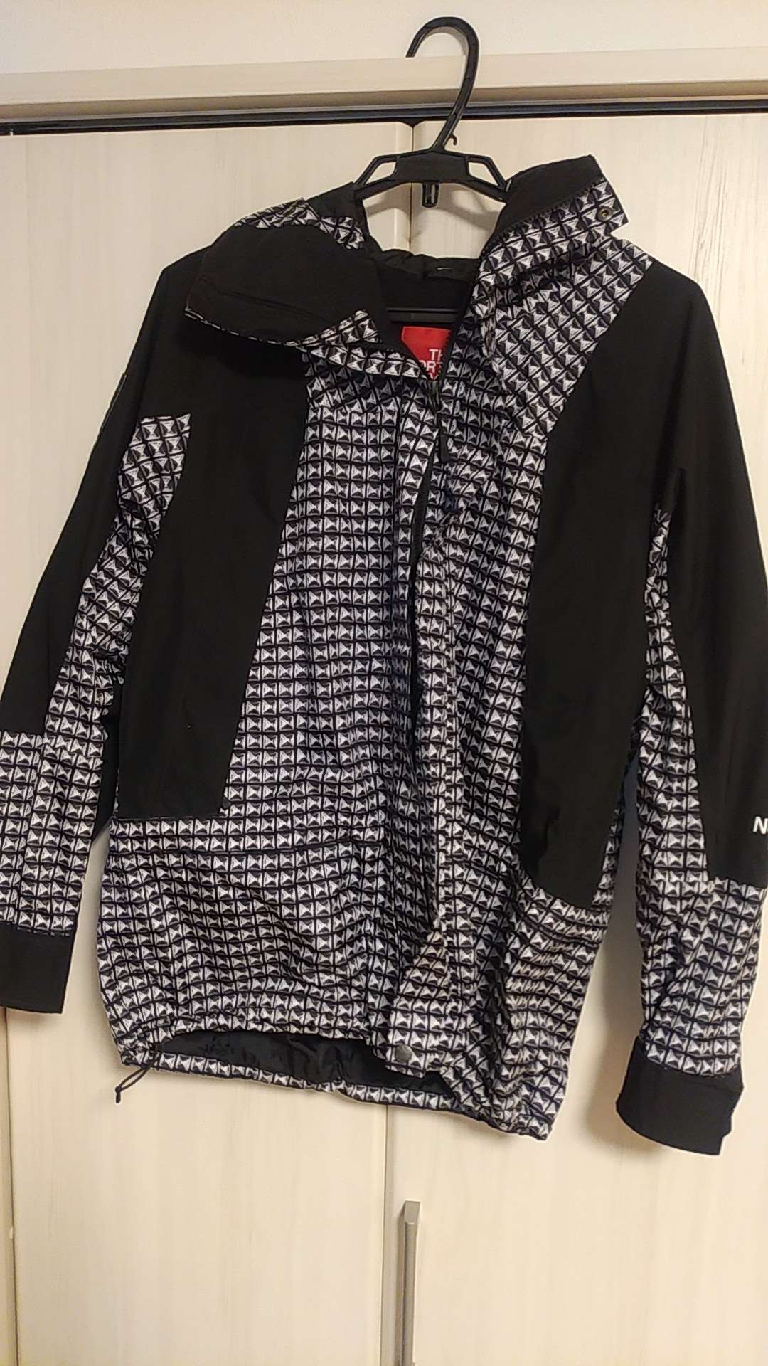 Supreme x The North Face Studded Mountain Light Jacket "Black"