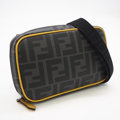 極美品 FENDI フェンディ ズッカ ミニ ショルダーバッグ 7AS122 2wayショルダーバッグ ブラック グレー イエロ コーティングキャンバス レザー メンズ