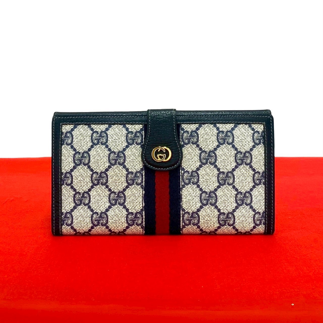GUCCI グッチ シェリーライン GG ロゴ 金具 レザー PVC 長財布 ネイビー
34651