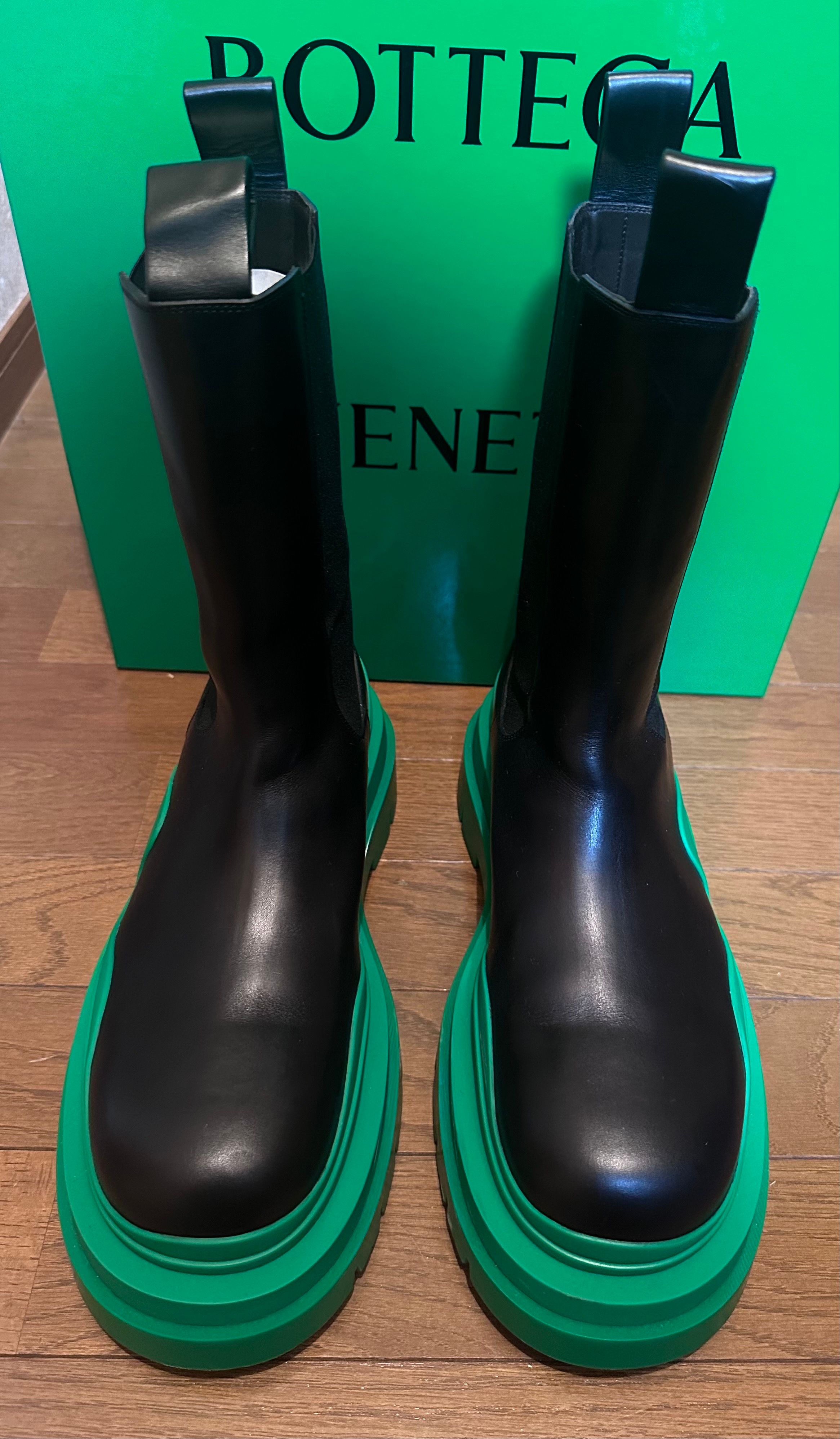 Bottega Veneta Tire "Black/Grass"