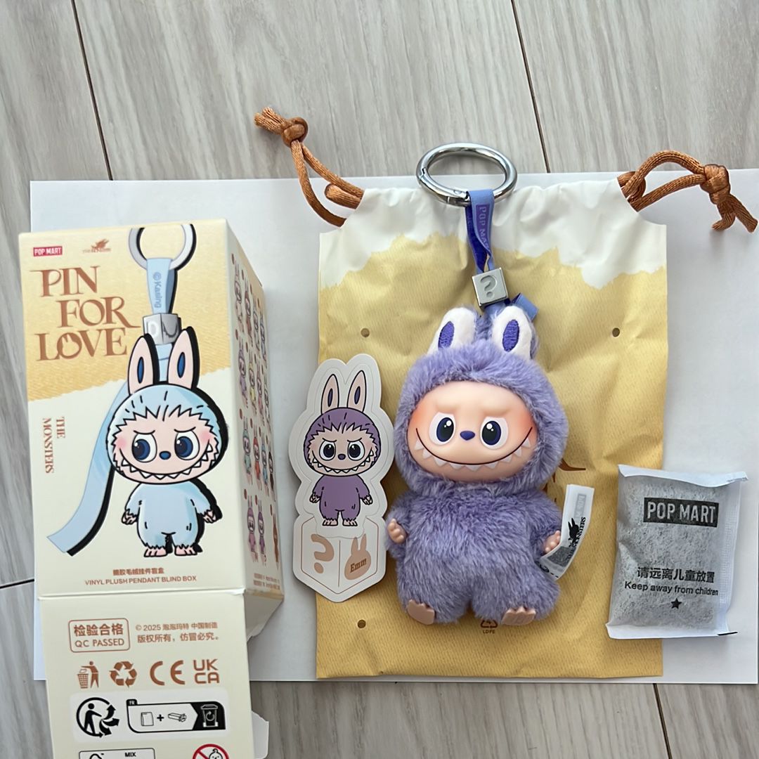 POP MART THE MONSTERS (LABUBU) Pin for Love Series-Vinyl Plush Pendant (A-M) ?