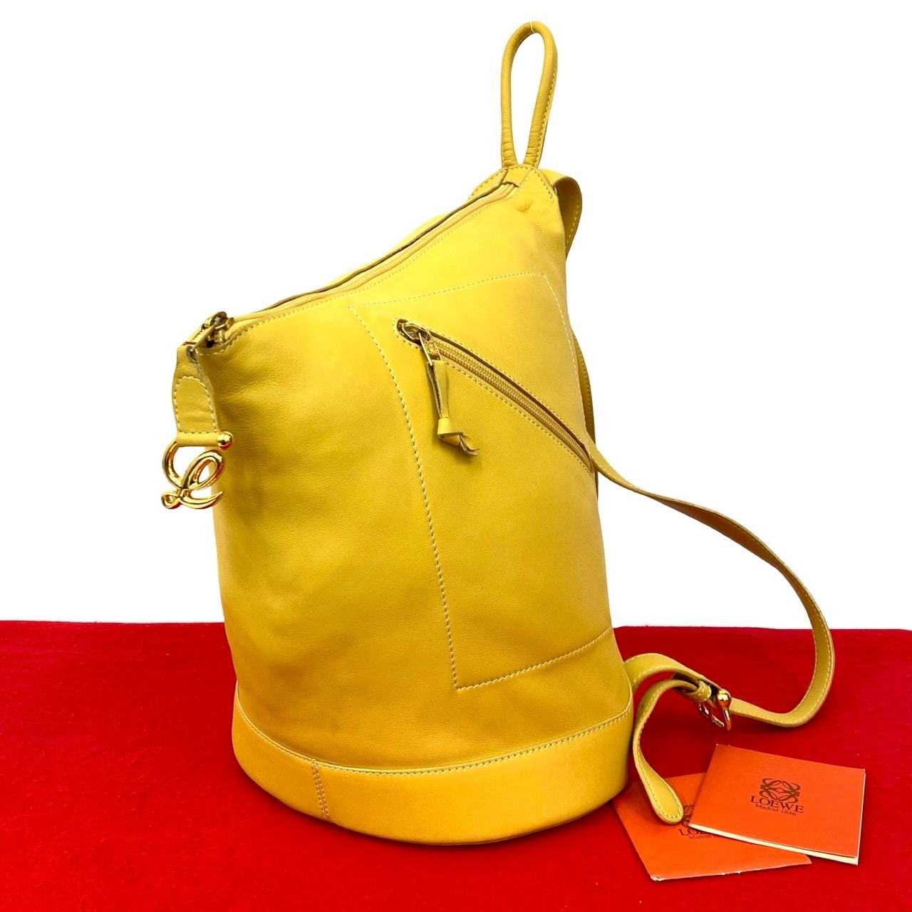 LOEWE ロエベ アナグラム ロゴ 刻印 金具 レザー リュックサック イエロー
 05894