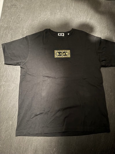 Kith Ornamental Script Tee "Black"
