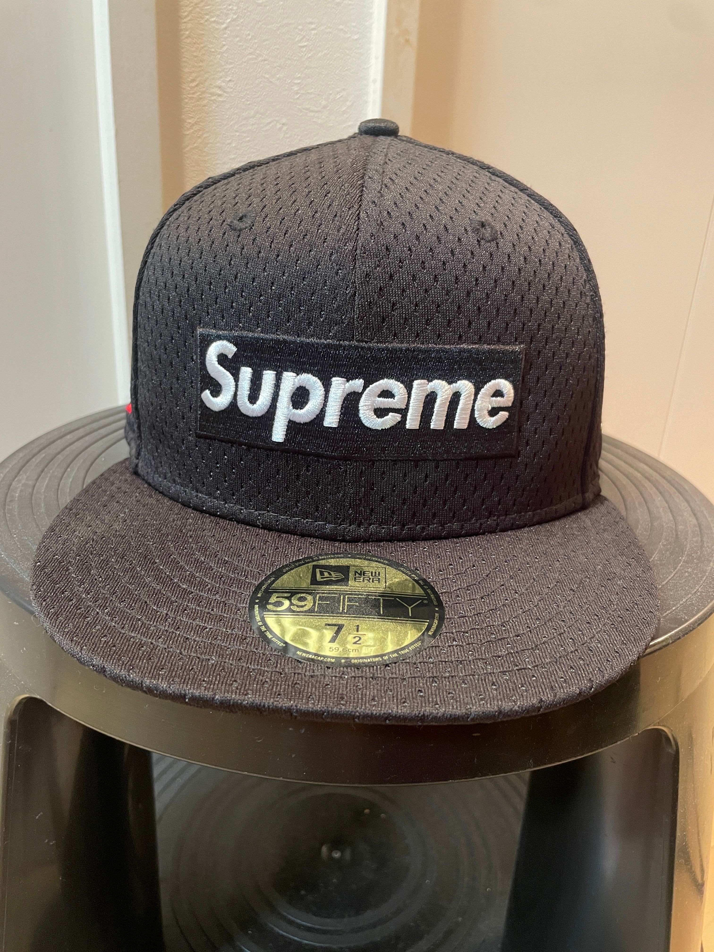 Supreme Mesh Box Logo New Era "Black"