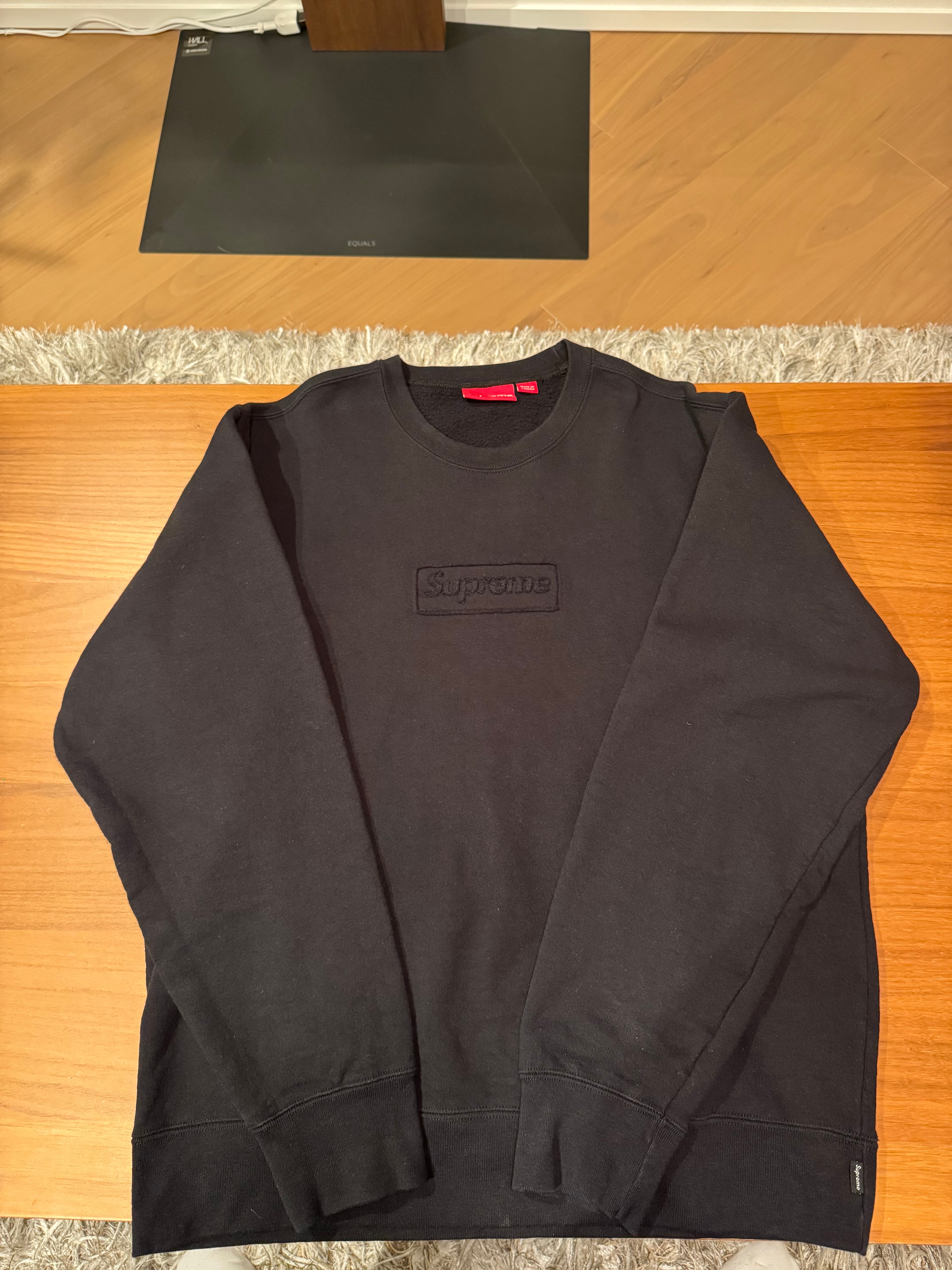 Supreme Cutout Logo Crewneck 
