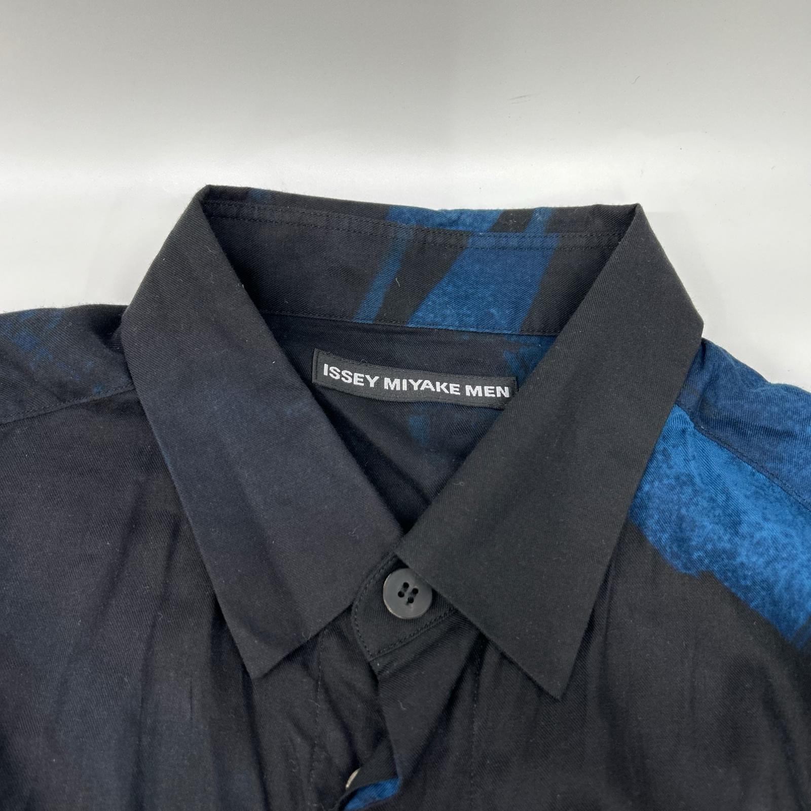 B (目立った傷や汚れなし)】イッセイミヤケメン 19AW ブラック×ブルー