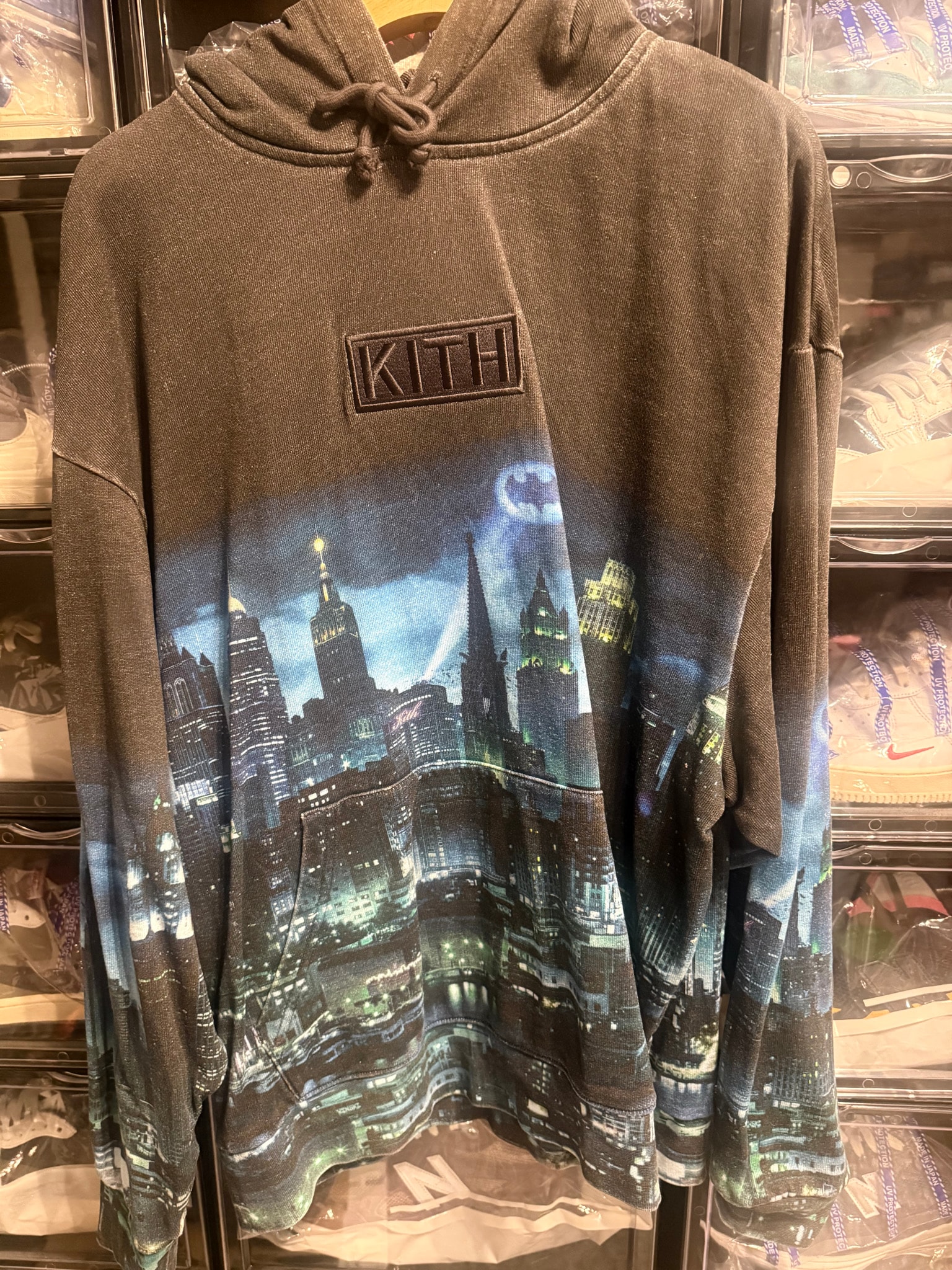 Kith x Batman Gotham Vintage Nelson Hoodie "Black"