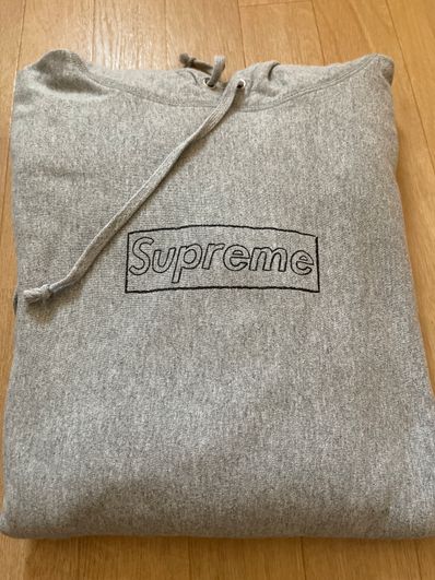 Supreme KAWS Chalk Logo Hooded Sweatshirt "Grey"(2021)