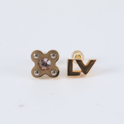 ■美品 ルイヴィトン ブックル ドレイユ ラブレターズ アクセサリー