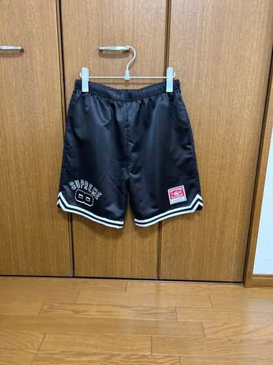 Supreme x Mitchell & Ness Satin Basketball Short "Black"