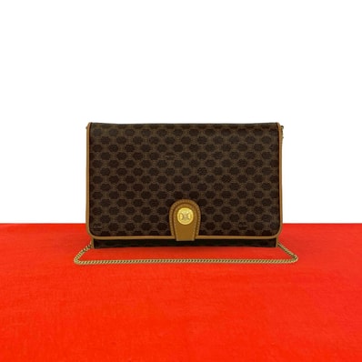 CELINE セリーヌ マカダム ブラゾン トリオンフ 柄 レザー PVC ショルダーバッグ ブラウン
25942
