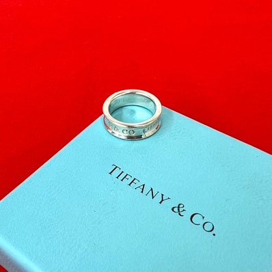 TIFFANY&Co. ティファニー ナロー リング シルバー925 リング・指輪 11号 シルバー
10086