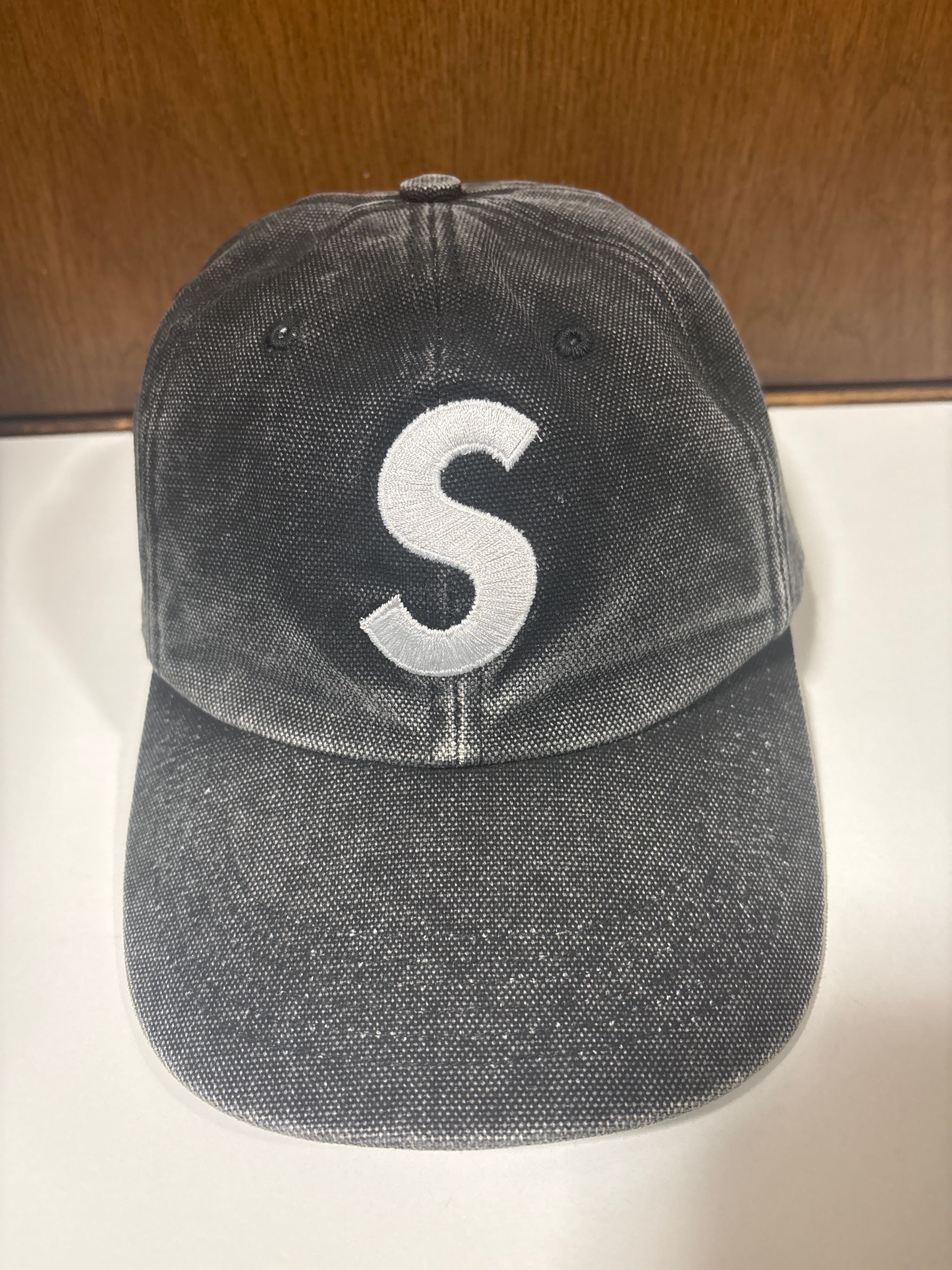 Supreme Pigment S Logo 6-Panel "Black"