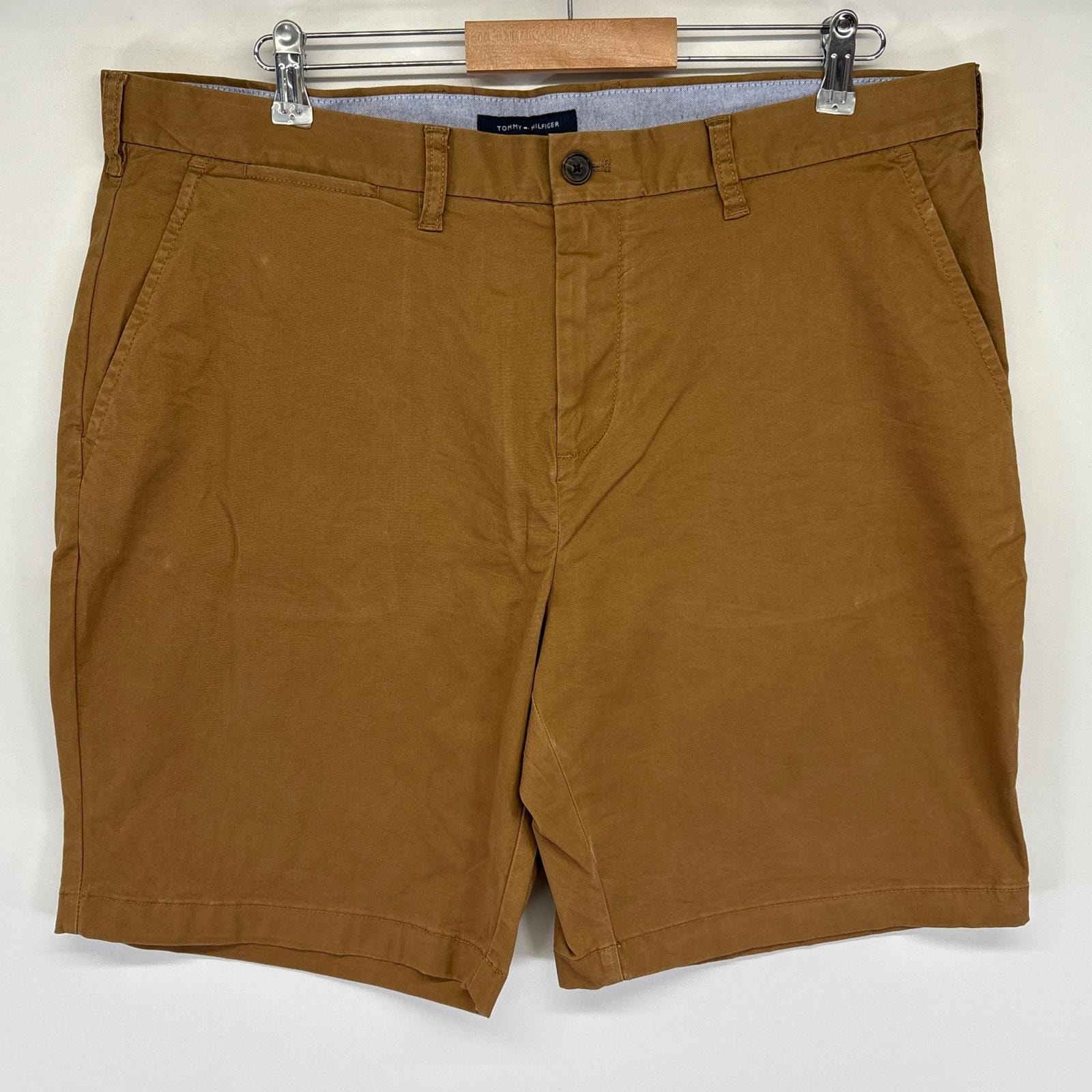 古着 トミーヒルフィガー TOMMY HILFIGER ショートパンツ チノパン ハーフ 短パン ワンポイントロゴ w38  ブラウン メンズ