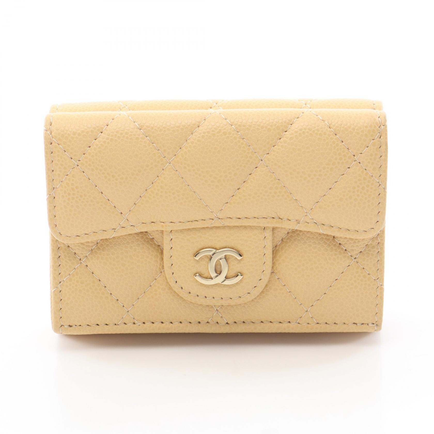 シャネル CHANEL クラシック スモール フラップ ウォレット マトラッセ 三つ折り財布 財布 キャビアスキン(グレインドカーフ) レディース ベージュ系 AP0230 【中古】