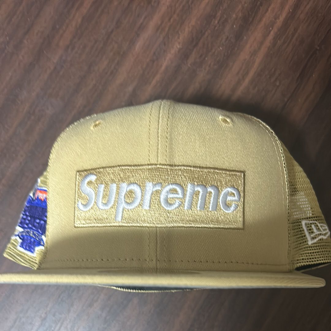 Supreme Box Logo Mesh Back New Era "Light Gold" (24SS)