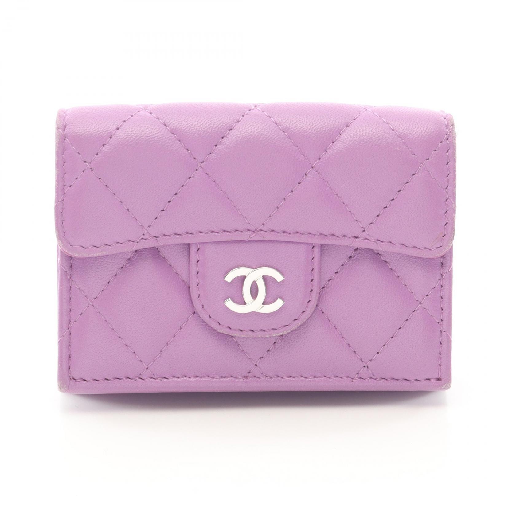 シャネル CHANEL クラシック スモール フラップ ウォレット マトラッセ 三つ折り財布 財布 ラムスキン(羊革) レディース パープル系 【中古】