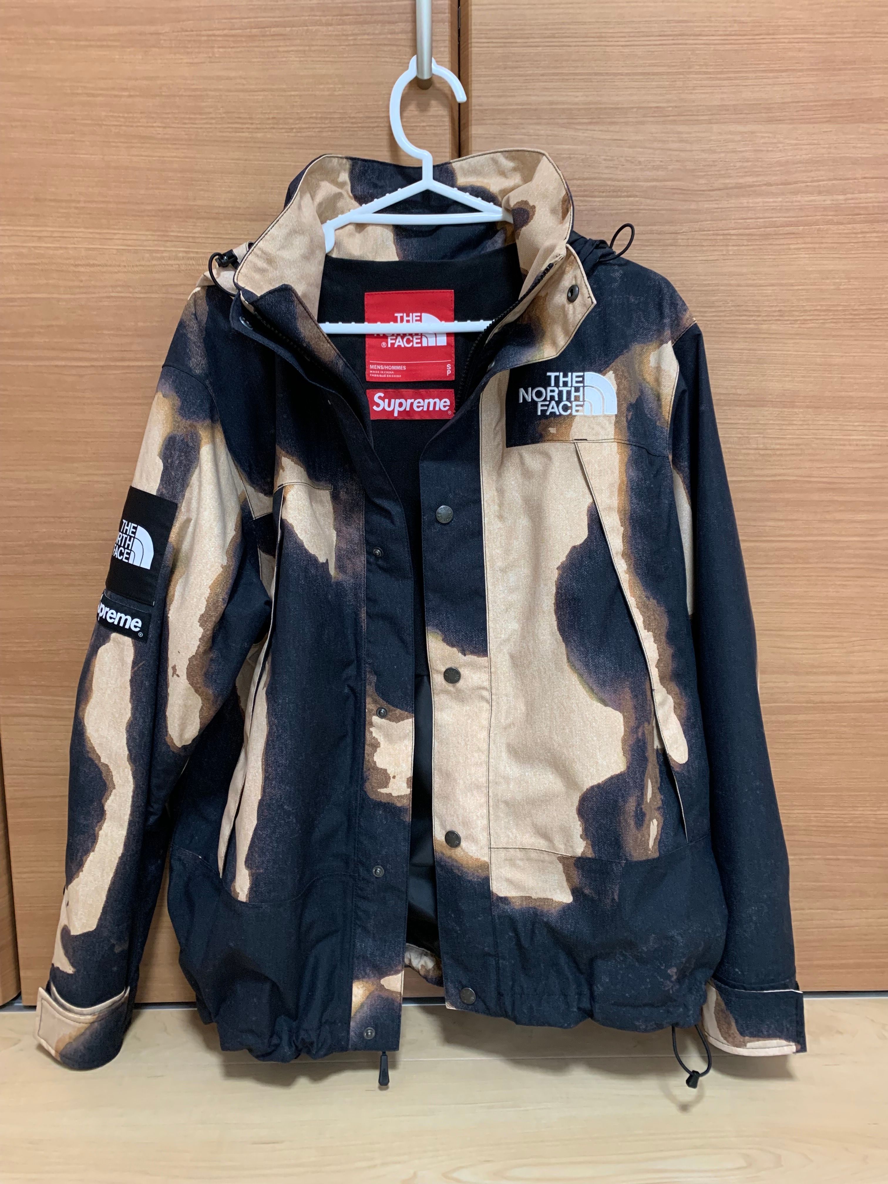 Supreme x The North Face Bleached Denim Print Mountain Jacket "Black"