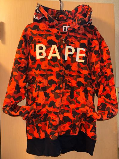 ア ベイシング エイプ XO シャークパーカー