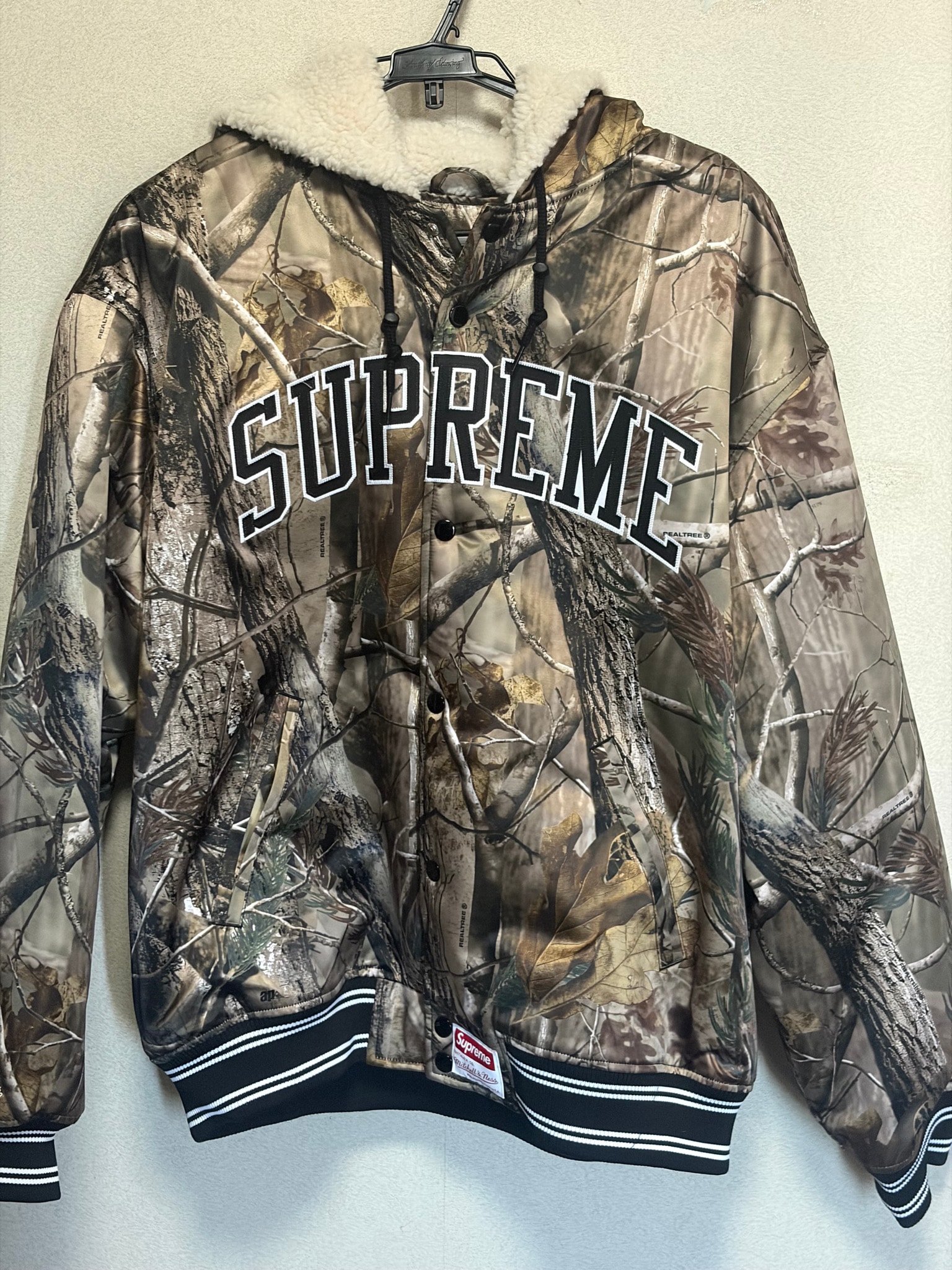 Supreme x Mitchell & Ness Lined Hooded Satin Varsity Jacket "Realtree AP Camo"
