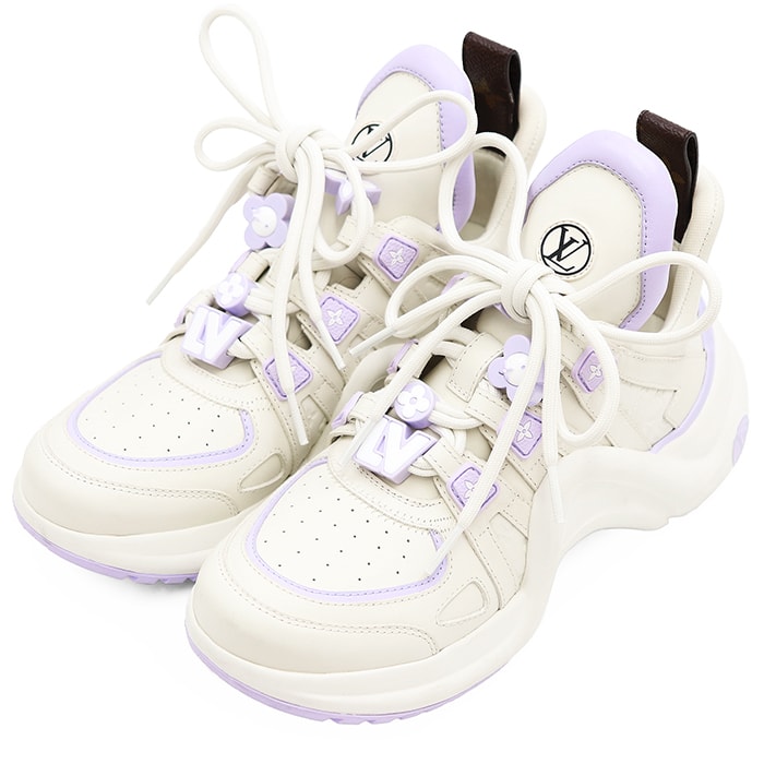 【美品】LOUIS VUITTON ルイ・ヴィトン LVアークライト・ラインスニーカー サイズ 36.5 レディース シグネチャー ロゴ LVチャーム モノグラムフラワー シューズ 靴 袋付属 ホワイト ライトパープル 白 紫 イタリア製