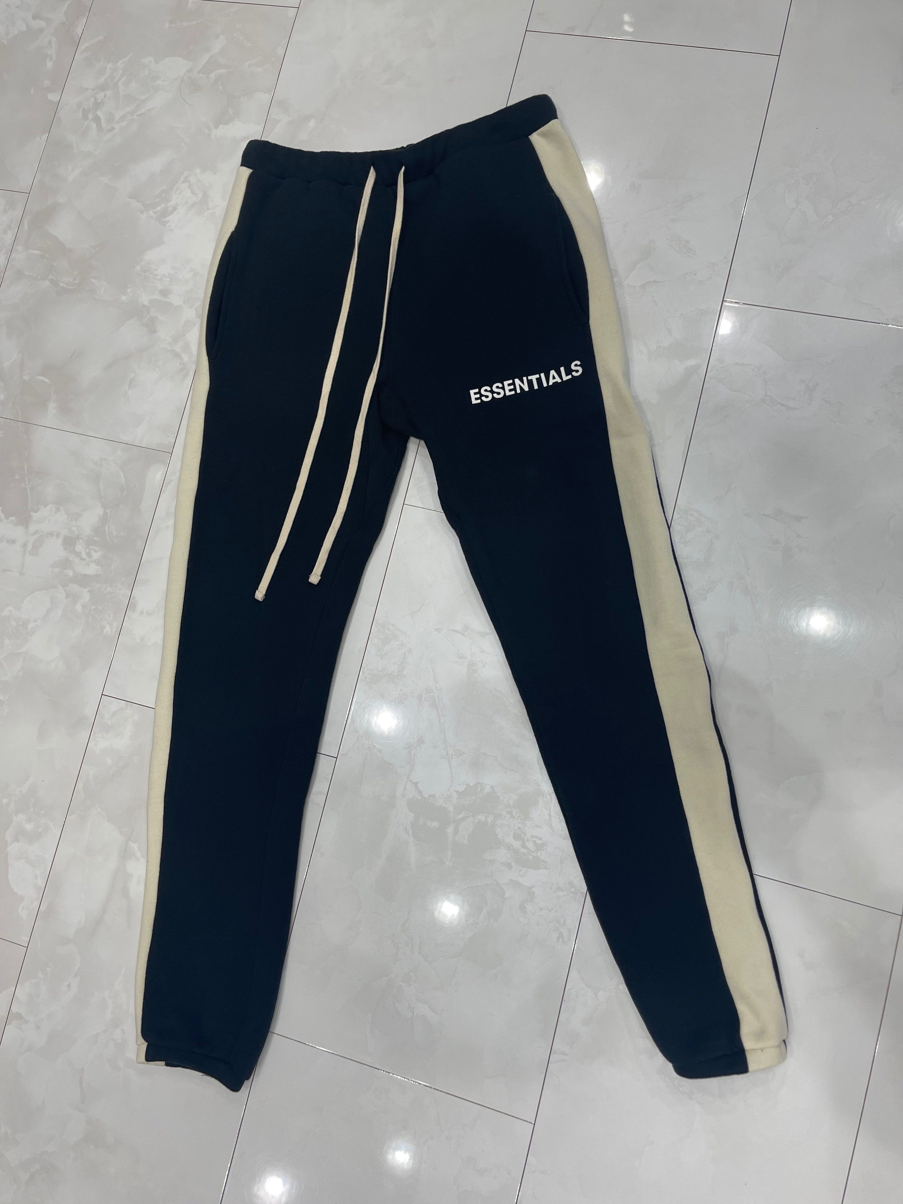 FEAR OF GOD Essentials Side Stripe Sweatpants "Black"