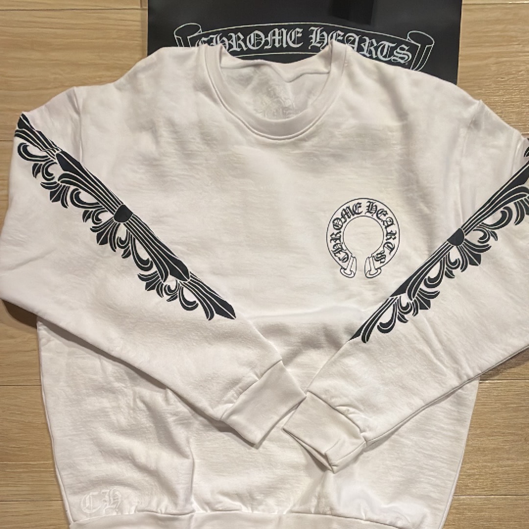 クロムハーツ フローラルクロス ホースシューバックプリント スウェットシャツ "ホワイト"