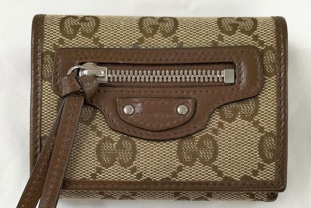GUCCI x BALENCIAGA The Hacker Neo Classic Wallet "Beige"