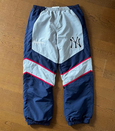 Supreme New York YankeesTM Track Pant "Navy"