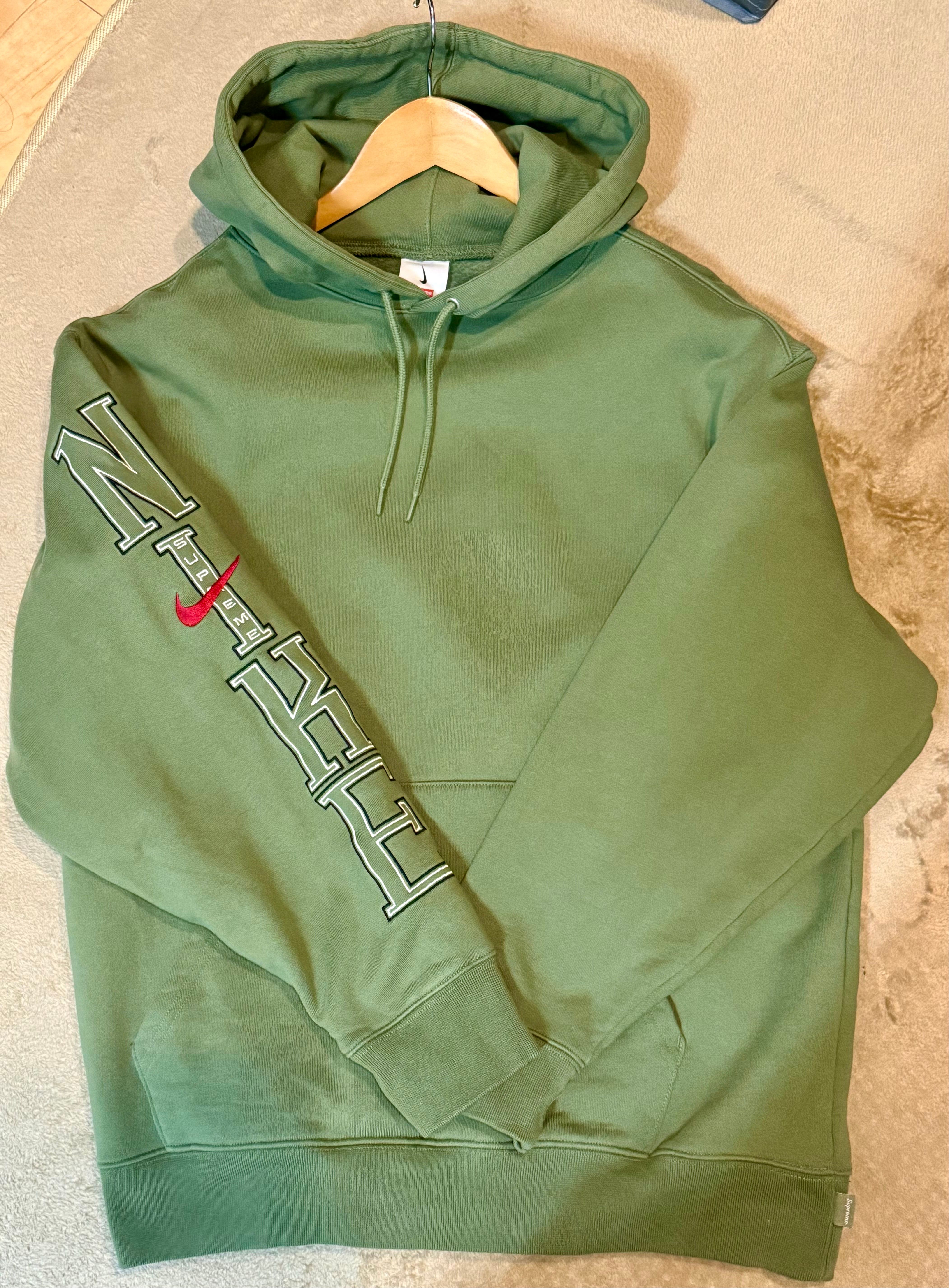 Supreme x Nike Hooded Sweatshirt "Olive"